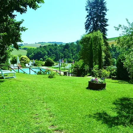 Colle Sul Lago